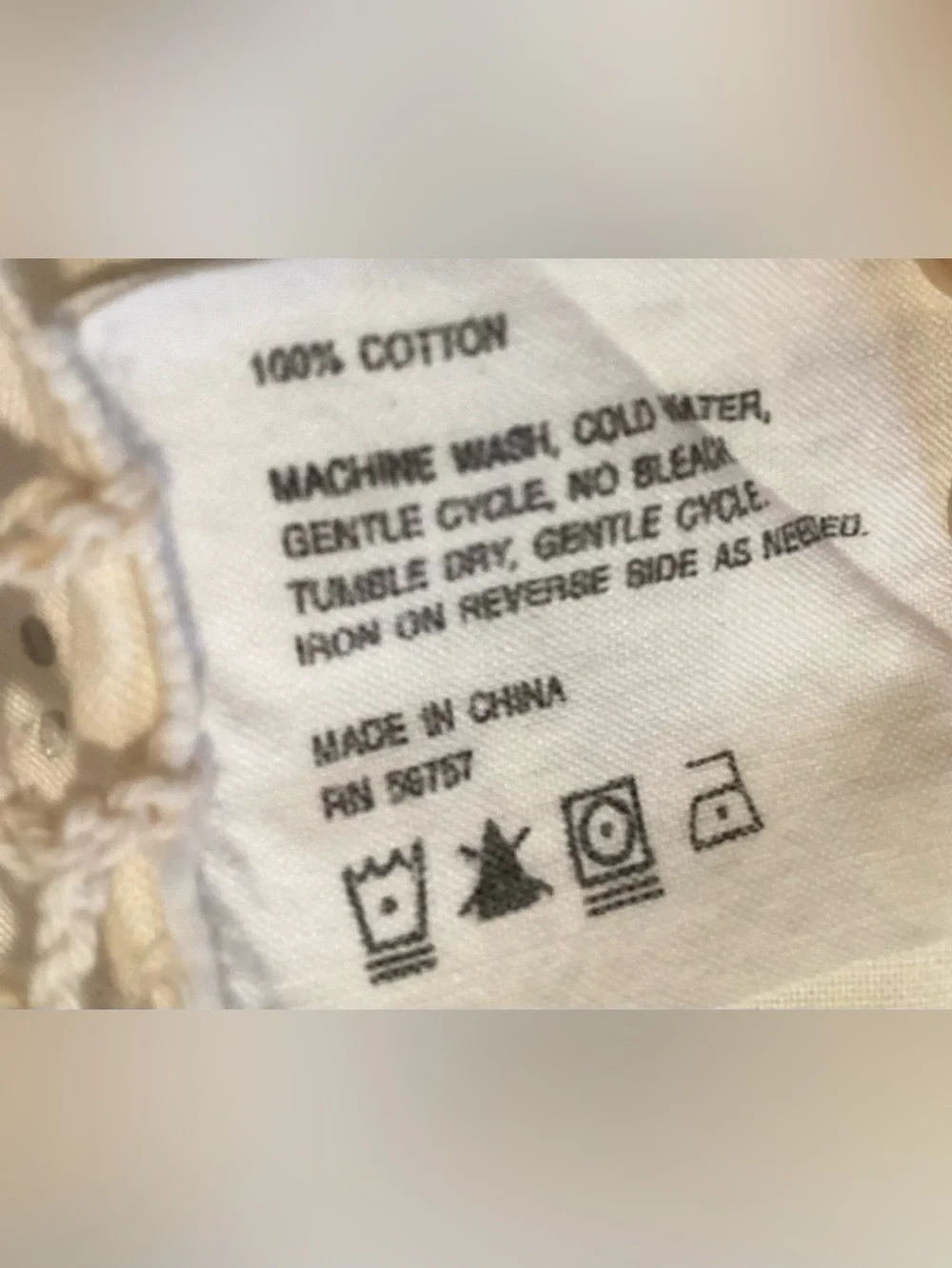 Vintage round 100% cotton tablecloth 68”